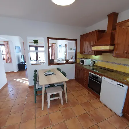 Villa 2 Bedroom 'the Bungalow' With Private Heated Pool.