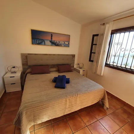 Villa 2 Bedroom 'the Bungalow' With Private Heated Pool. Puerto del Carmen (Lanzarote)