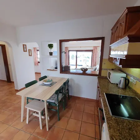 Villa 2 Bedroom 'the Bungalow' With Private Heated Pool.