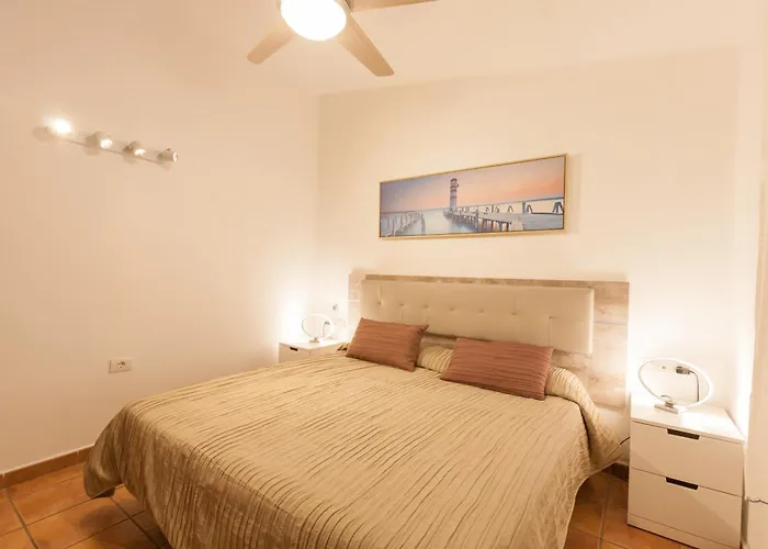 2 Bedroom 'the Bungalow' With Private Heated Pool. Вилла