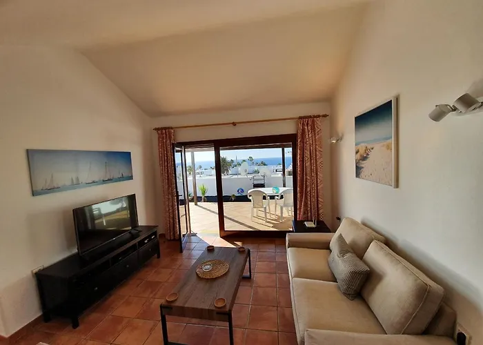 فيلة 2 Bedroom 'the Bungalow' With Private Heated Pool.