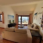 2 Bedroom 'the Bungalow' With Private Heated Pool. 卡门港
